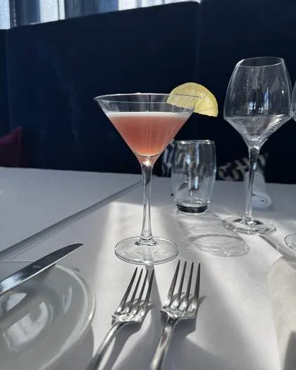 Cosmopolitan, the original phone snap